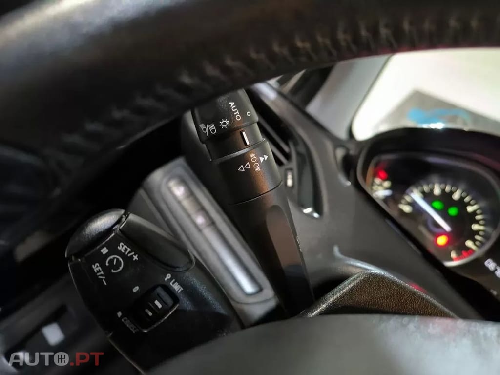 Peugeot 208  Puretech 82 Start Stop Style