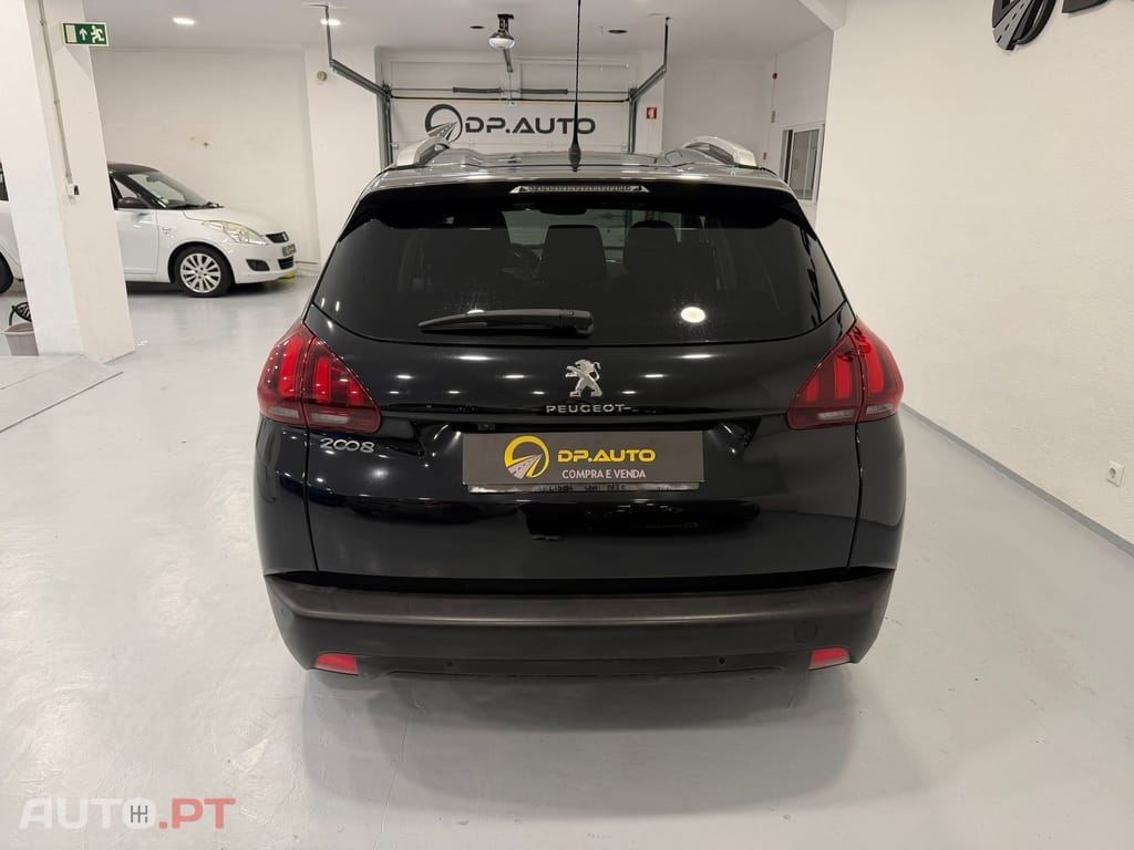 Peugeot 2008 1.2 PureTech Style