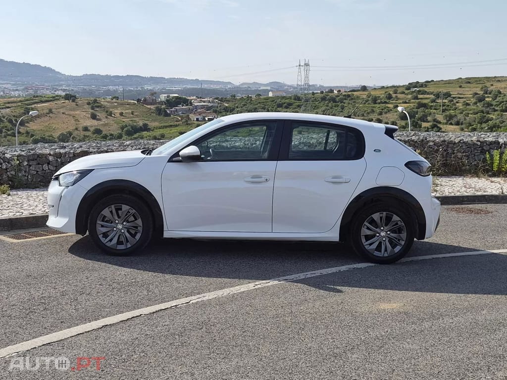 Peugeot E-208 50 kWh Active Pack