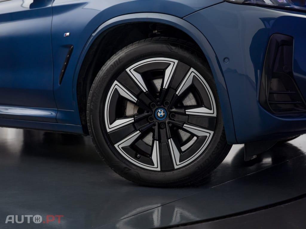 BMW iX3 M Sport Inspiring