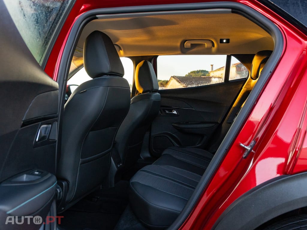 Peugeot 2008 1.2 PureTech Allure Pack