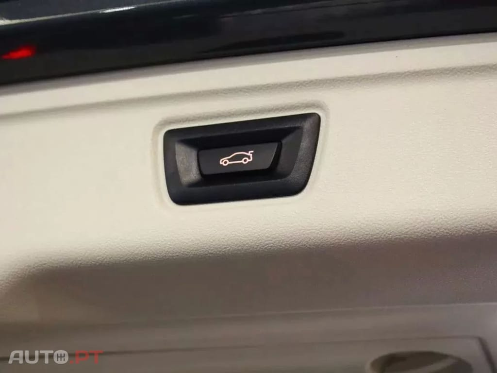 BMW 318 d Line Luxury Auto