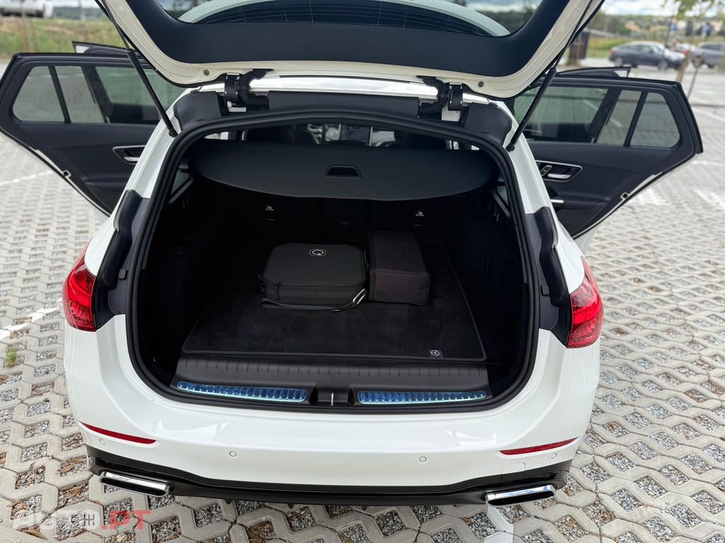 Mercedes-Benz C 300 Híbrido Plu In  Pack Night