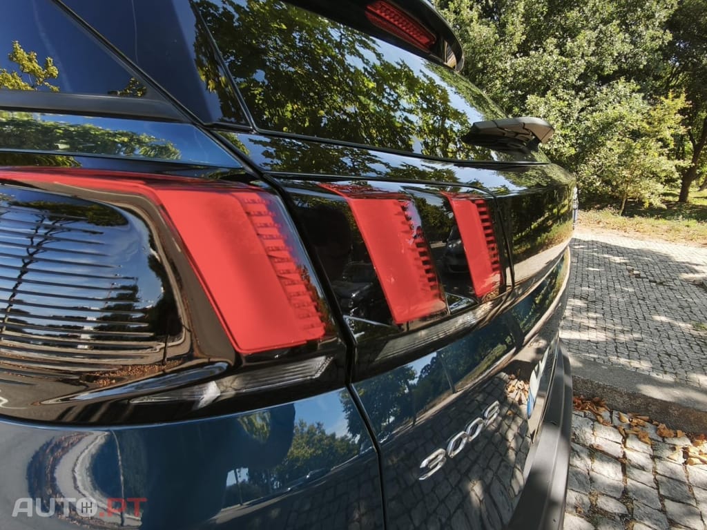 Peugeot 3008 1.6 Hybrid Allure Pack e-EAT8
