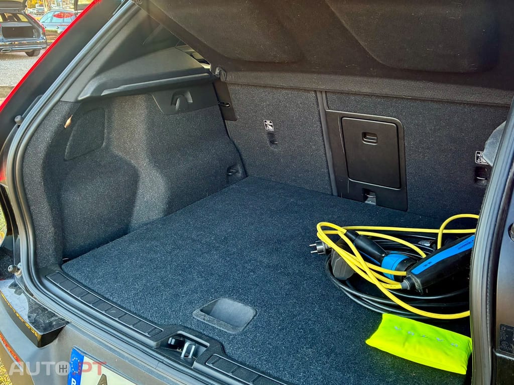 Volvo XC40 T5 Momentum Plus