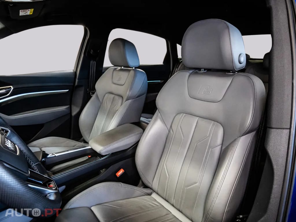 Audi Q8 E-Tron I.V.A DEDUTÍVEL  S LINE