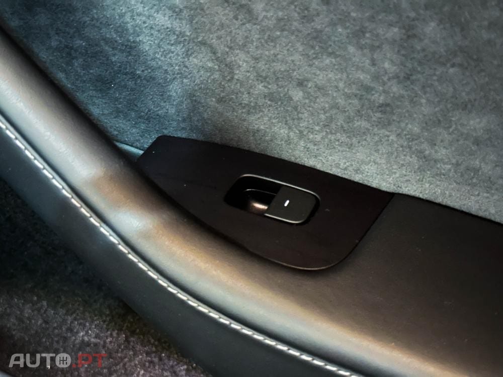 Tesla Model Y Long Range Dual Motor AWD