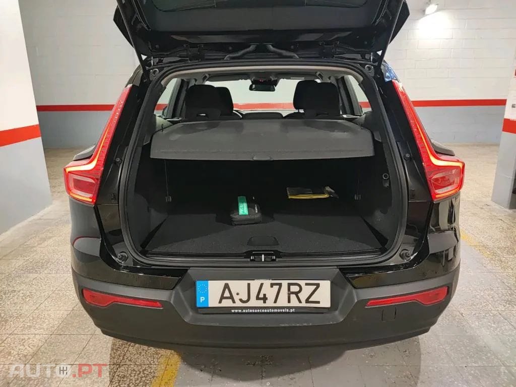 Volvo XC40 1.5 T2 Momentum Core