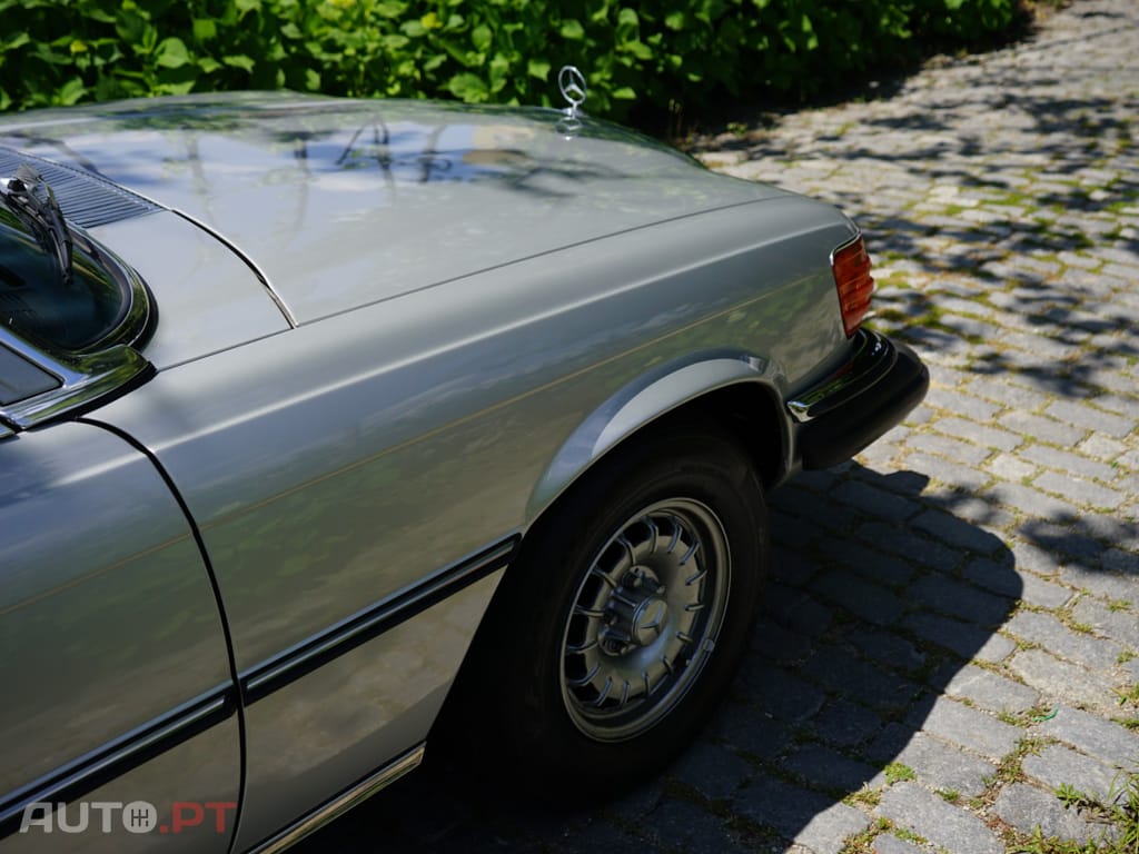 Mercedes-Benz 300 SD