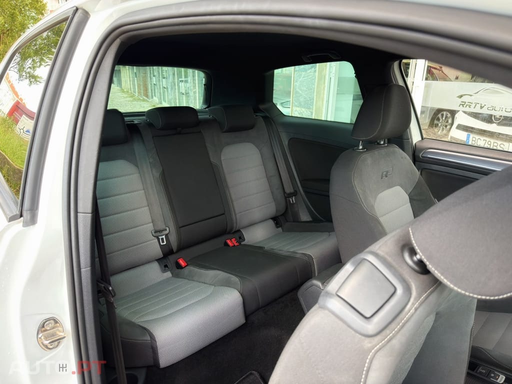 Volkswagen Golf 2.0 TDi Highline