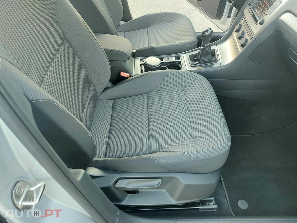 Volkswagen Golf 1.6 TDi GPS Edition