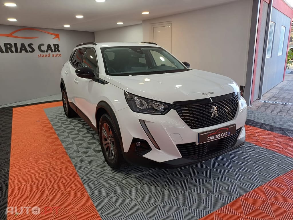 Peugeot 2008 1.5 BlueHDi Allure Pack