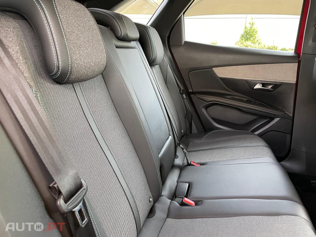 Peugeot 3008 1.2 PureTech GT EAT8