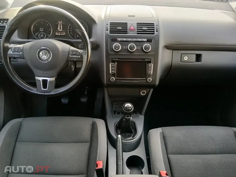 Volkswagen Touran 1.6 TDI Blue.Highine 7L