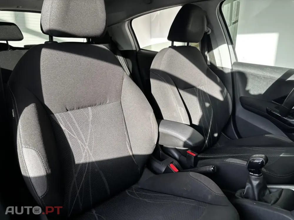 Peugeot 208 1.2 VTi Access