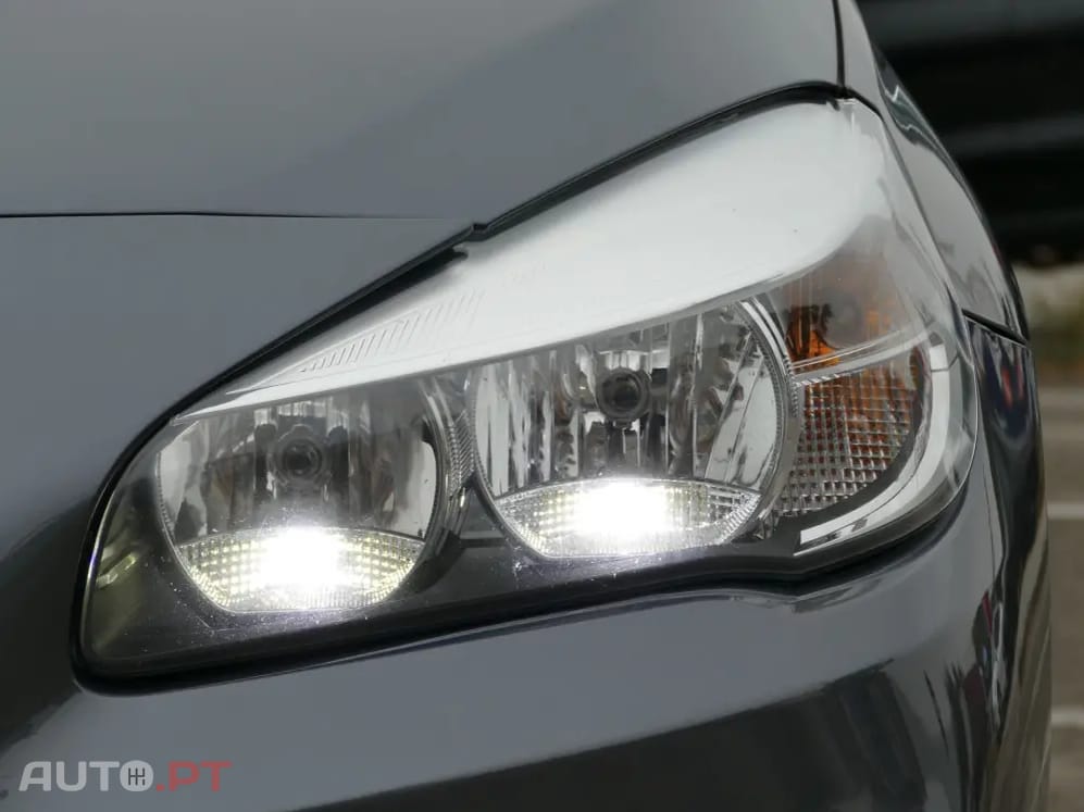 BMW 216 d Advantage Auto