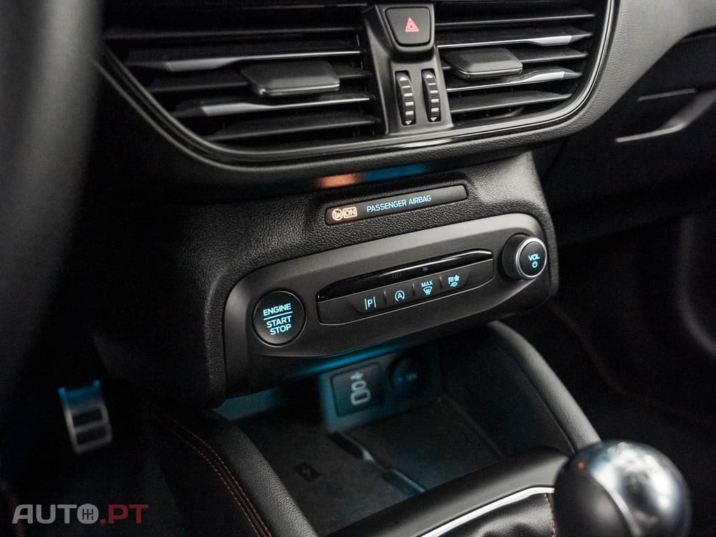 Ford Focus SW 1.0 EcoBoost MHEV ST-Line X
