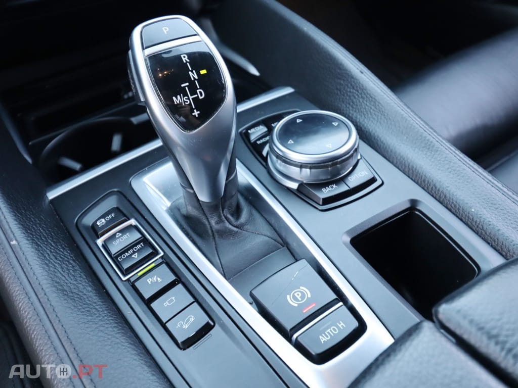 BMW X6 30 d xDrive Pack M — fotografia 18