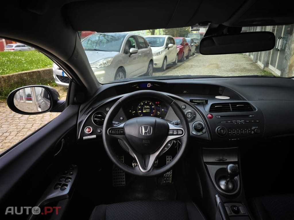 Honda Civic 1.4 i-VTEC Elegance