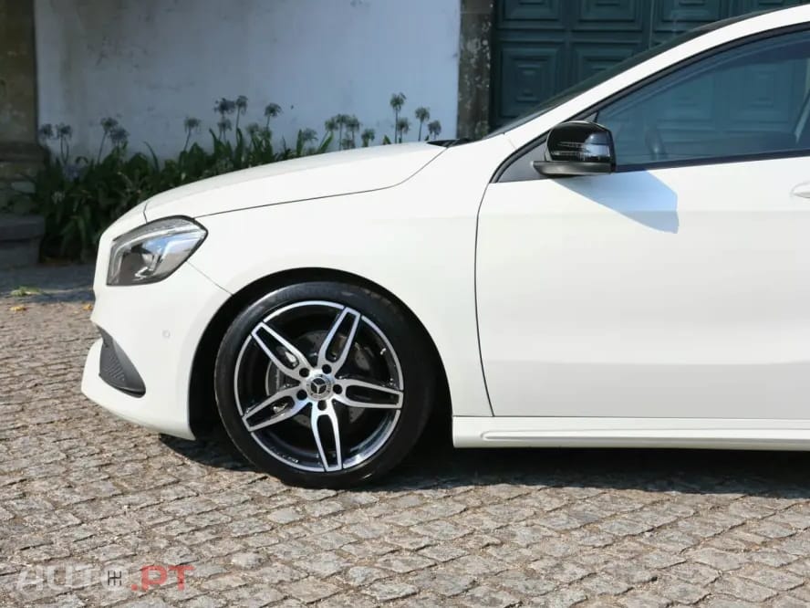 Mercedes-Benz A 180 AMG Line