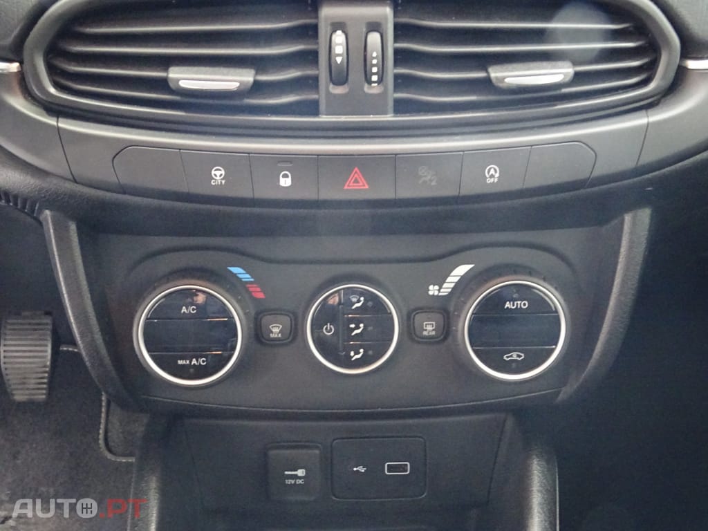 Fiat Tipo 1.3 M-Jet Lounge
