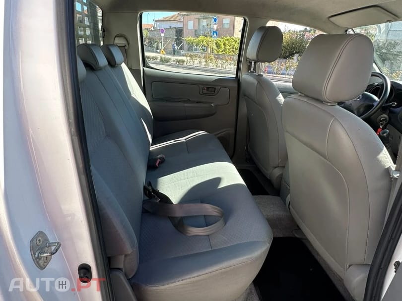 Toyota Hilux 2.5 D-4D 4WD CD AC