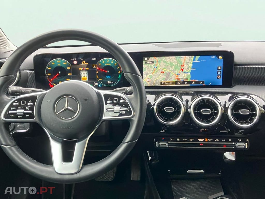 Mercedes-Benz A 250 Style Plus