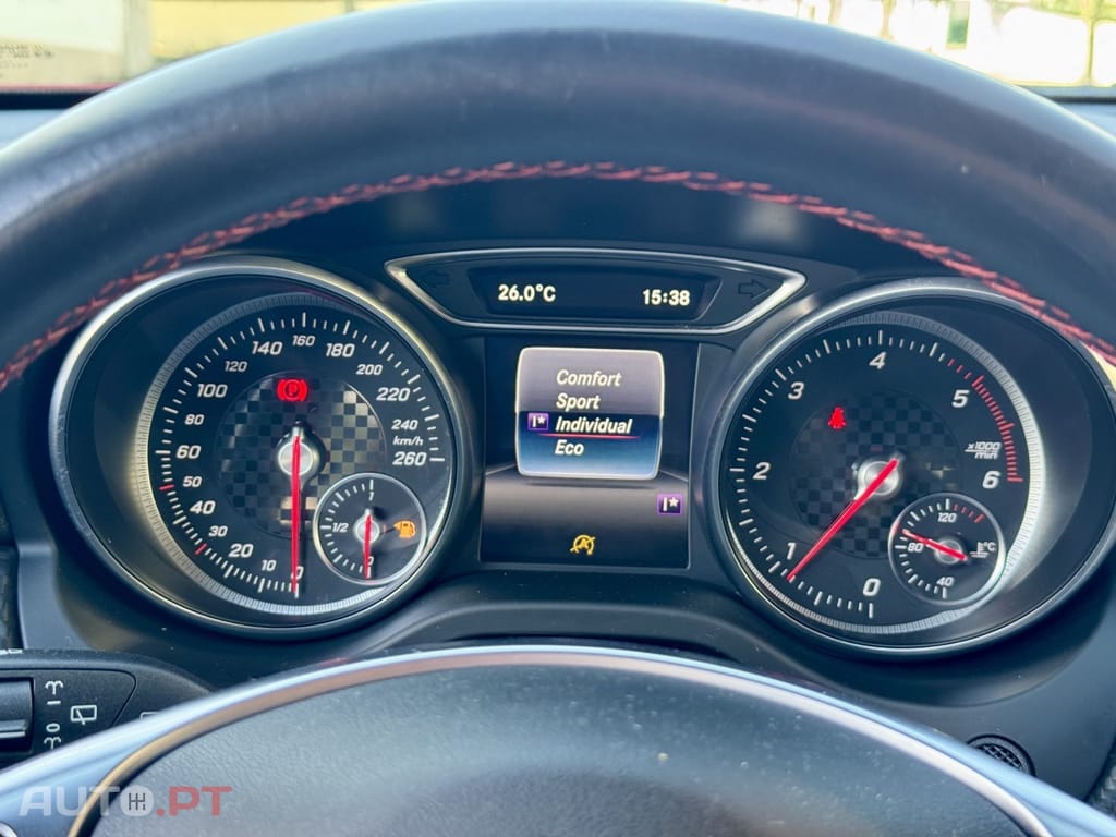 Mercedes-Benz A 180 d AMG Line