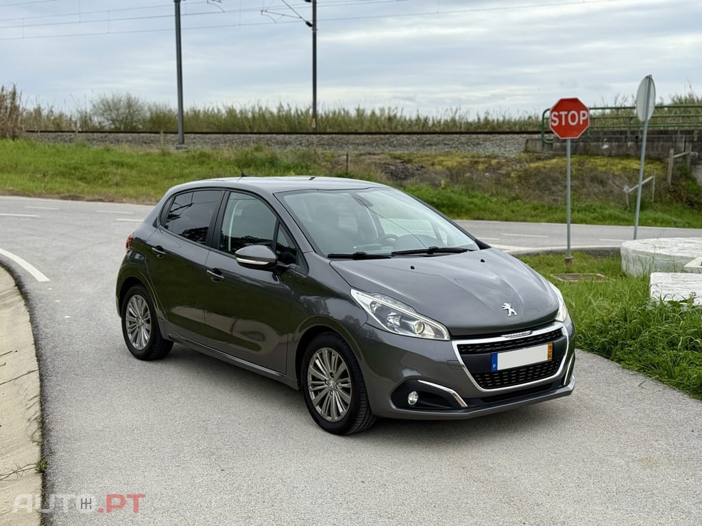 Peugeot 208 1.5 BlueHDi Signature