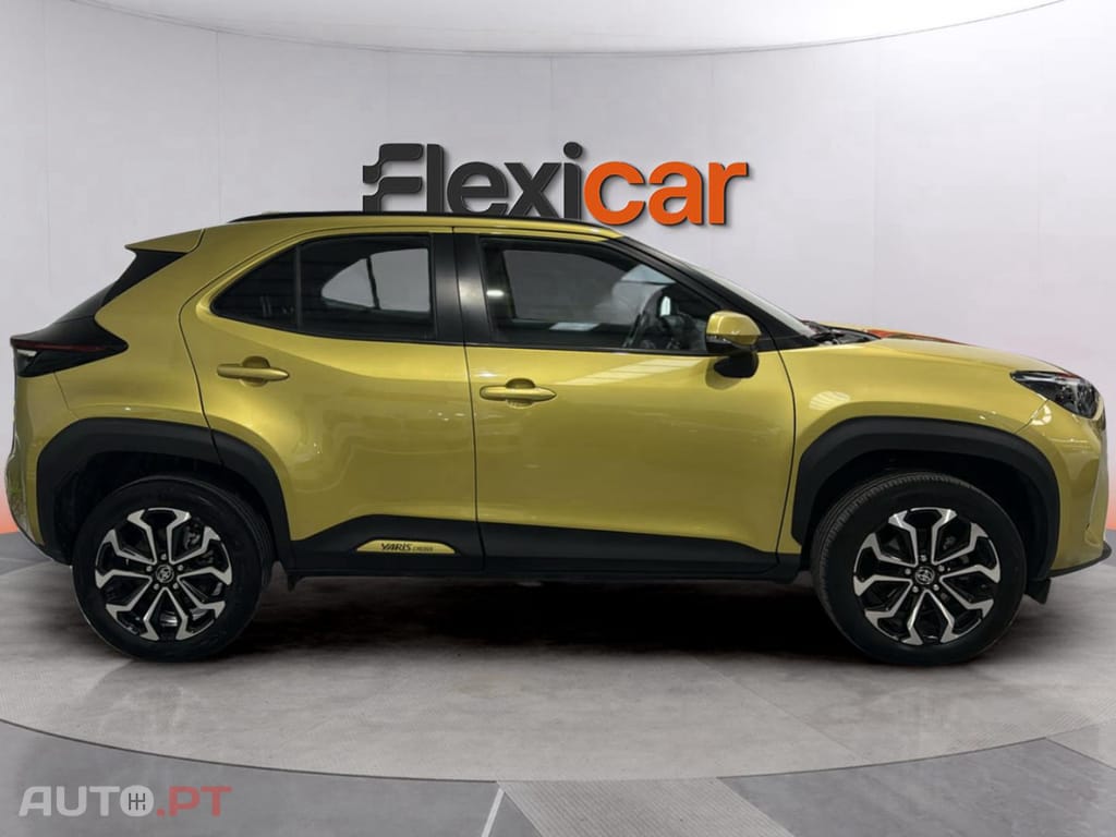 Toyota Yaris Cross 1.5 HDF Square Collection