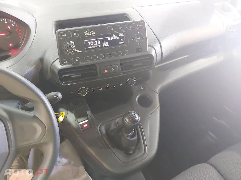 Peugeot Partner 1.5 BlueHDi Pro Longa