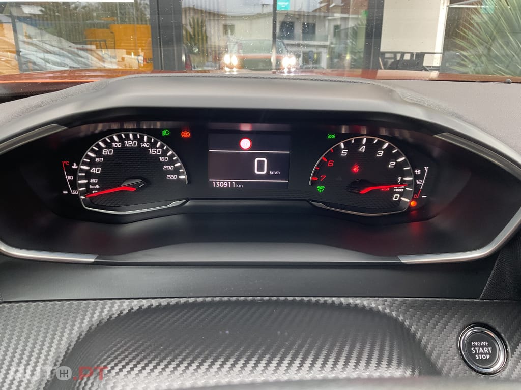 Peugeot 2008 1.5 BlueHDi Allure