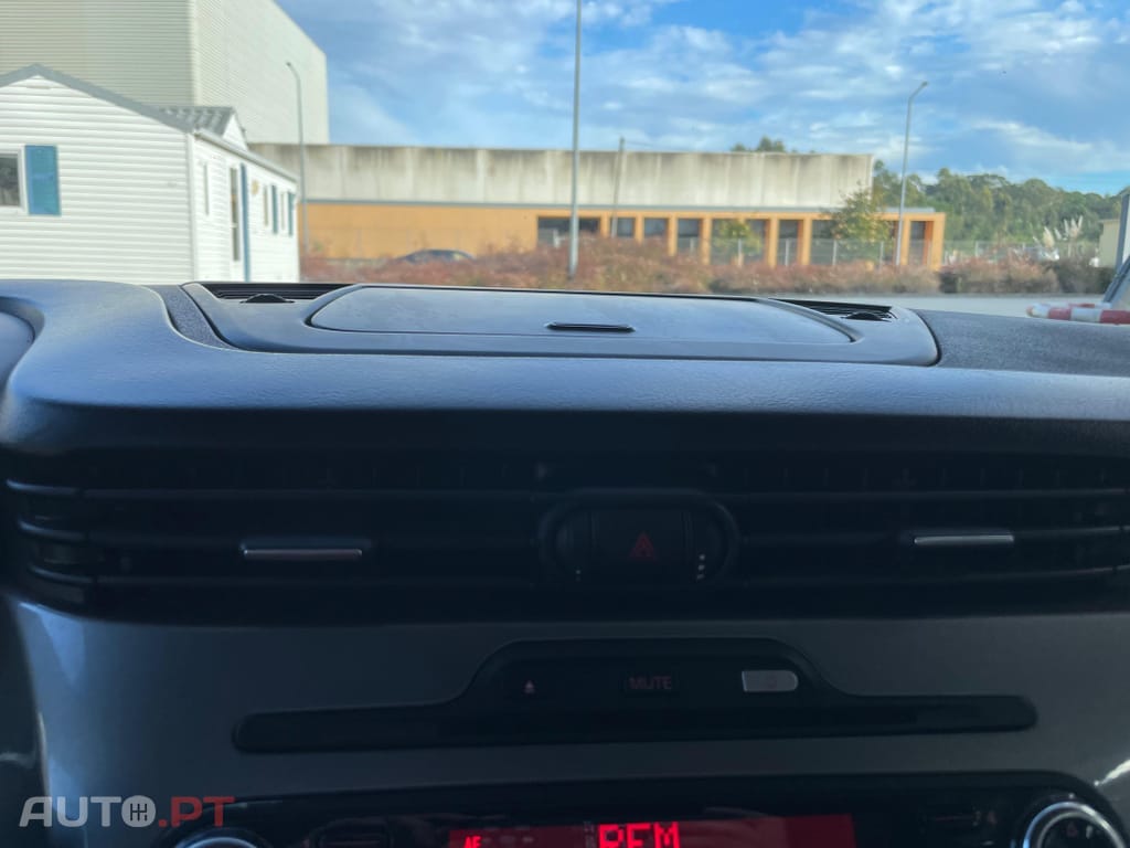 Alfa Romeo Giulietta 1.6 JTDm Corporate