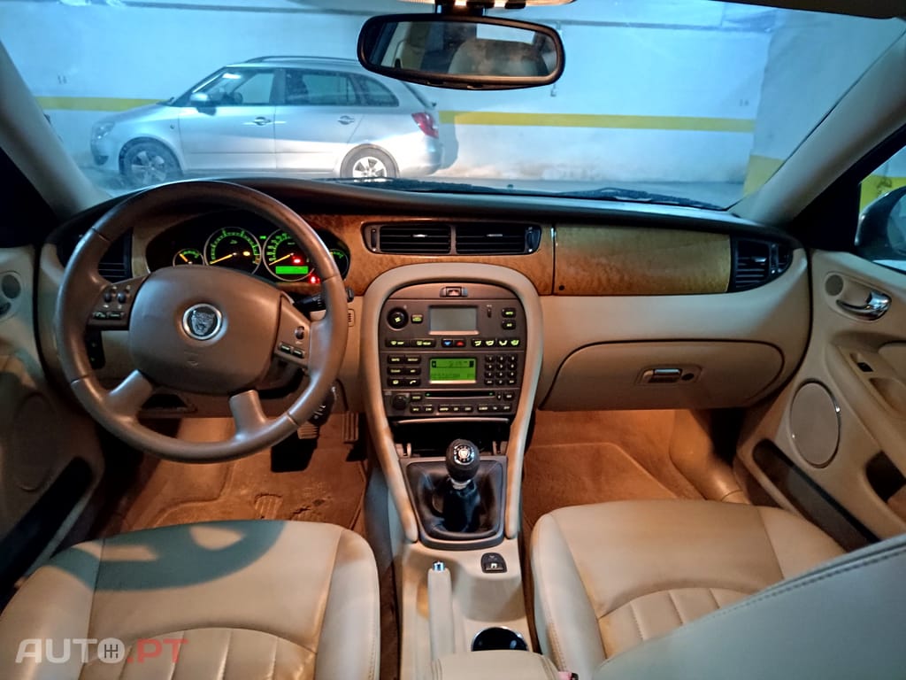 Jaguar X-Type 2.2D executive