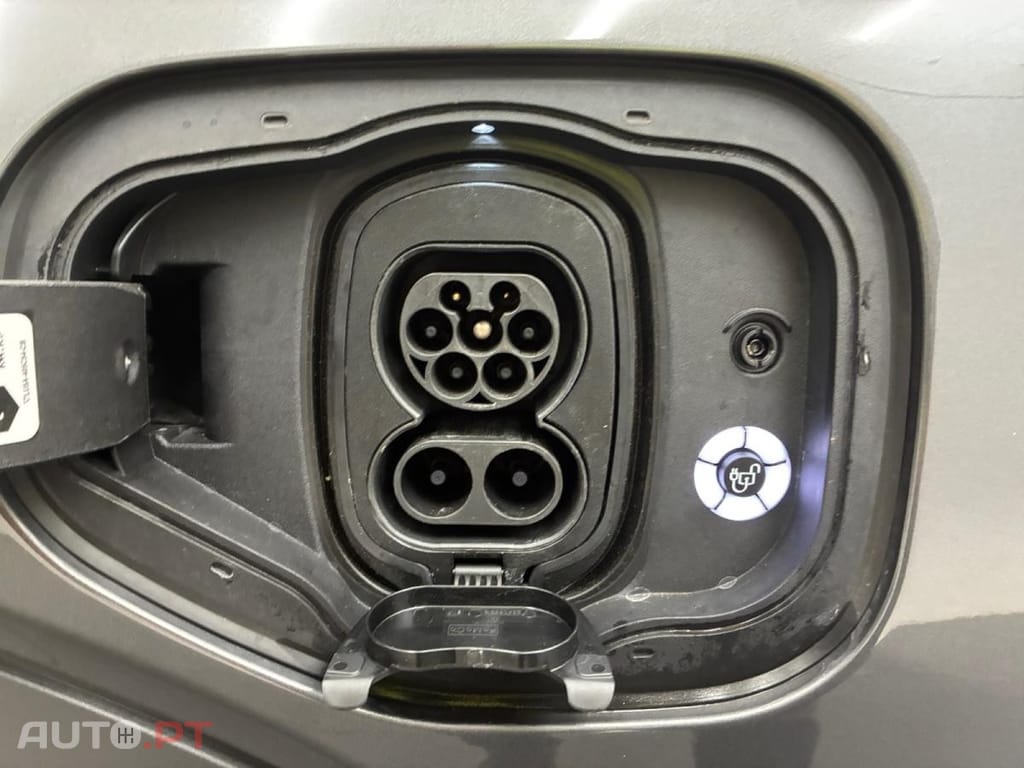 Ford Mustang Mach-E Standard Range