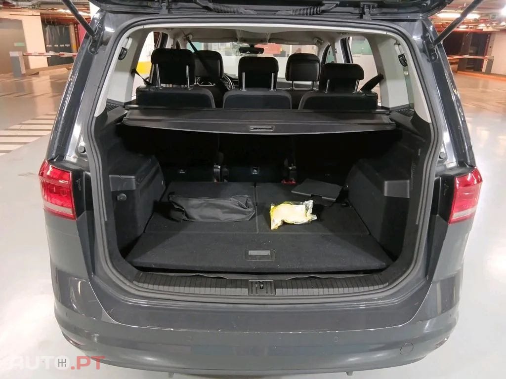 Volkswagen Touran 2.0 TDI Confortline DSG