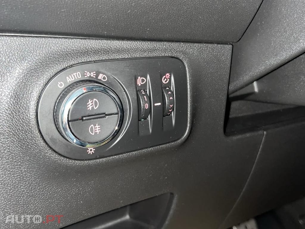 Opel Corsa 1.0 T 115cv Color Edition + OPC Line