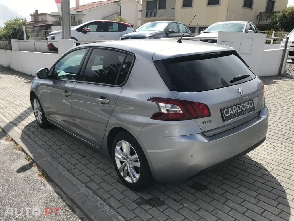 Peugeot 308 PureTech 130 Stop & Start Style