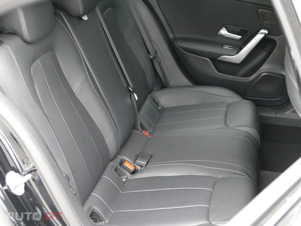 Mercedes-Benz A 250 e Progressive