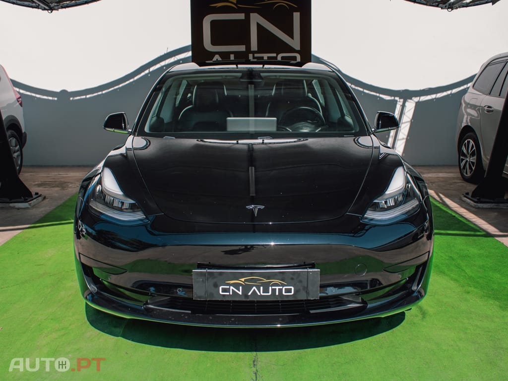 Tesla Model 3 Standard Range Plus RWD
