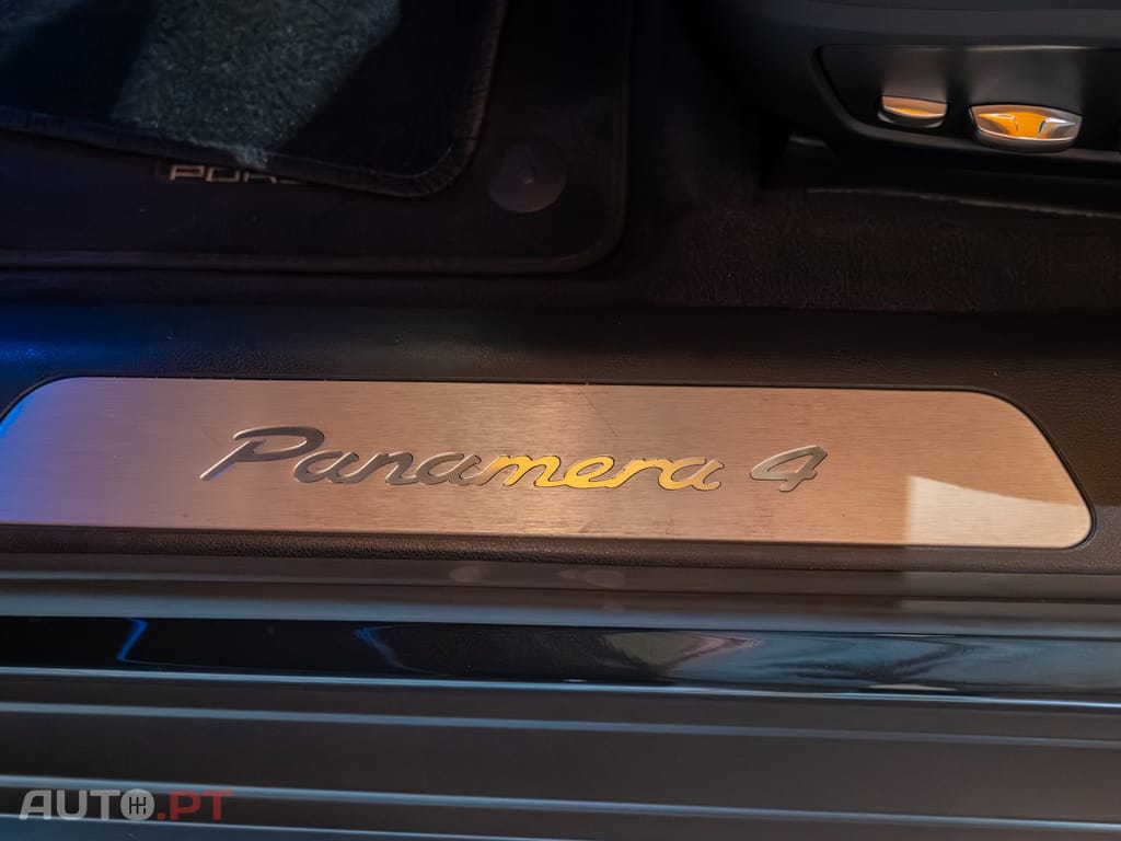 Porsche Panamera 4 E-Hybrid