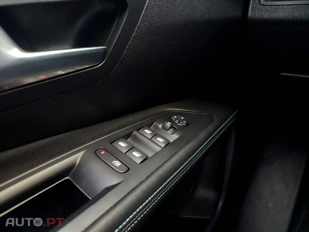 Peugeot 5008 1.5 BlueHDi Allure EAT8