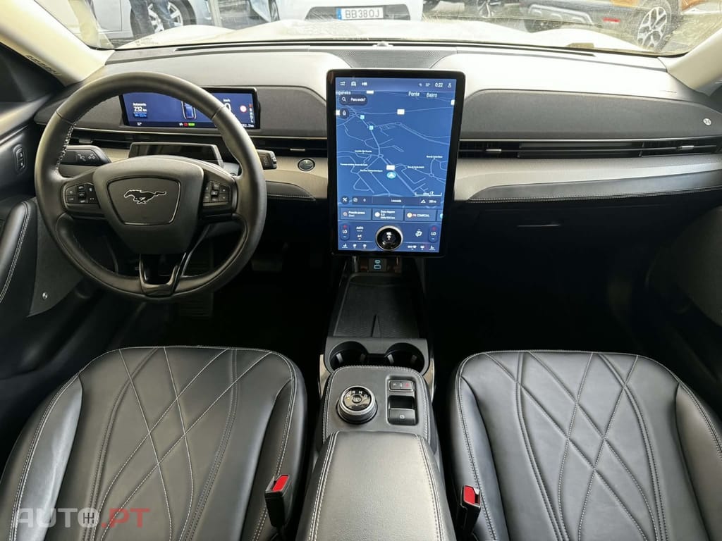 Ford Mustang Mach-E 75.7 kWh Base