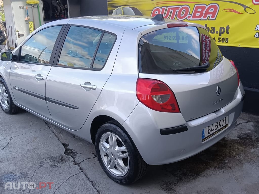 Renault Clio 1.2 SE Storia Confort