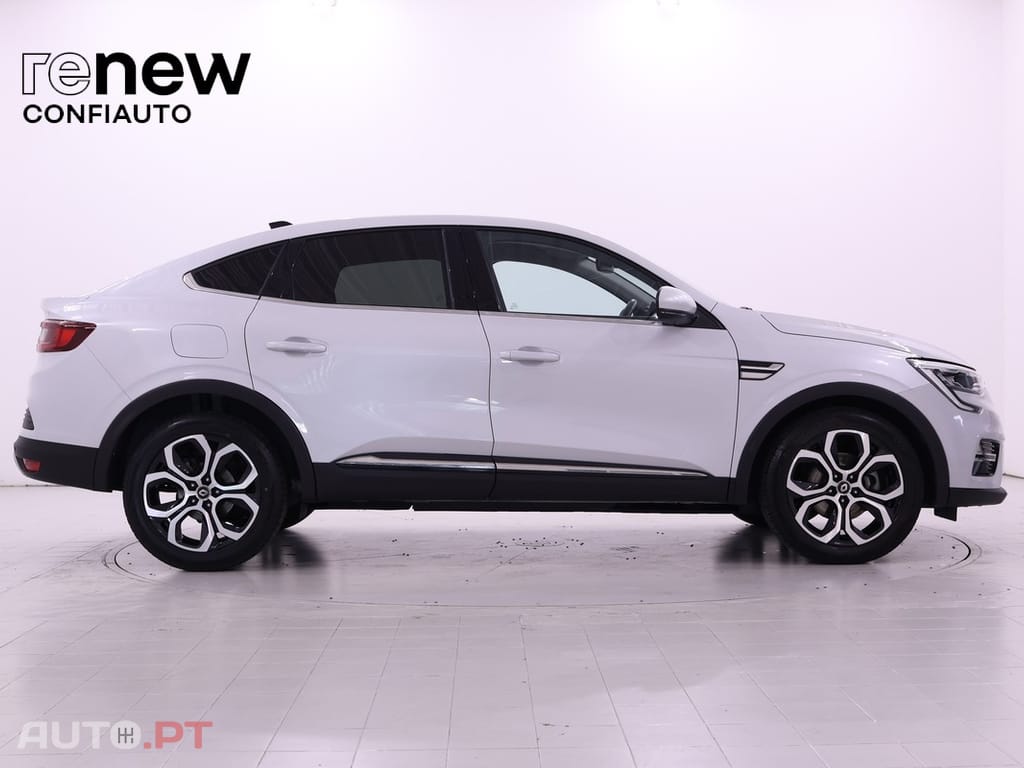 Renault Arkana 1.6 E-tech 145CV Intens — fotografia 6