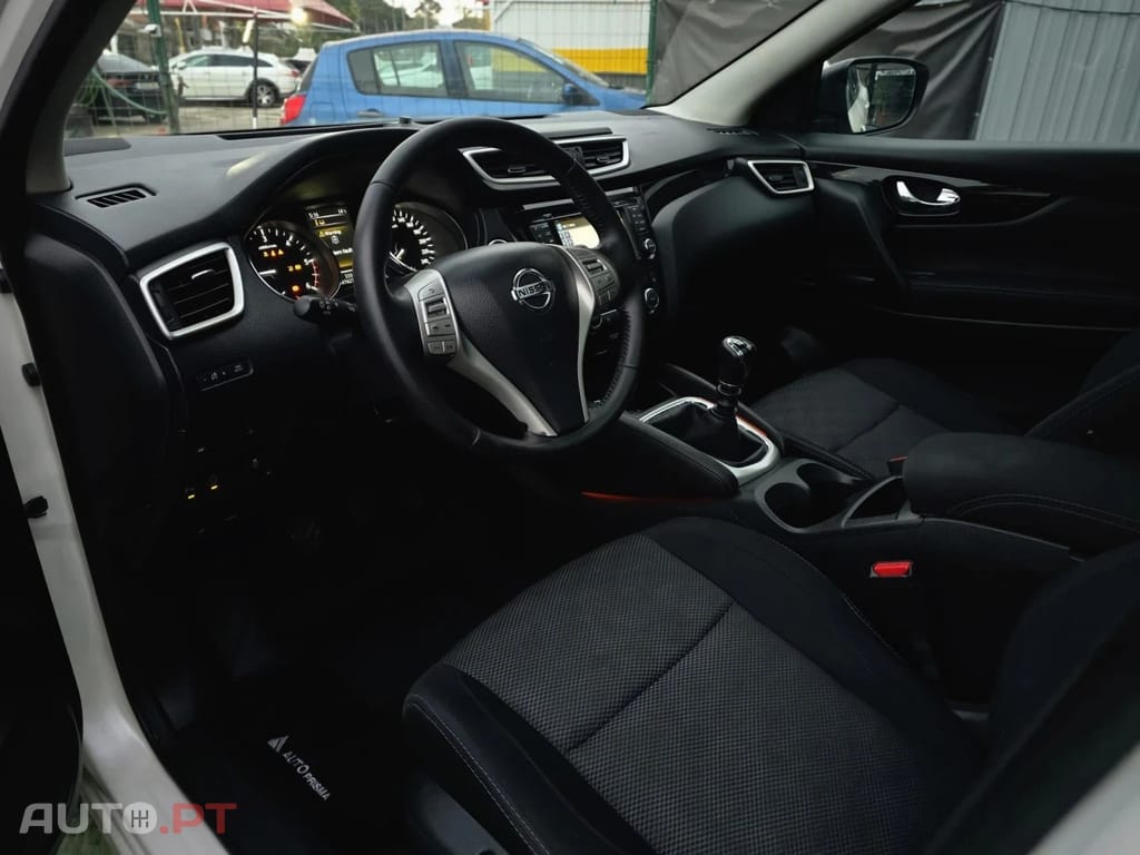 Nissan Qashqai 1.5 dCi N-Connecta RS+PS