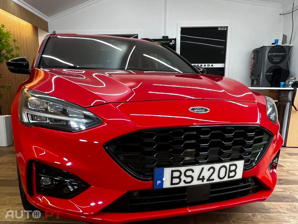 Ford Focus SW 1.0 EcoBoost S&S ST-LINE
