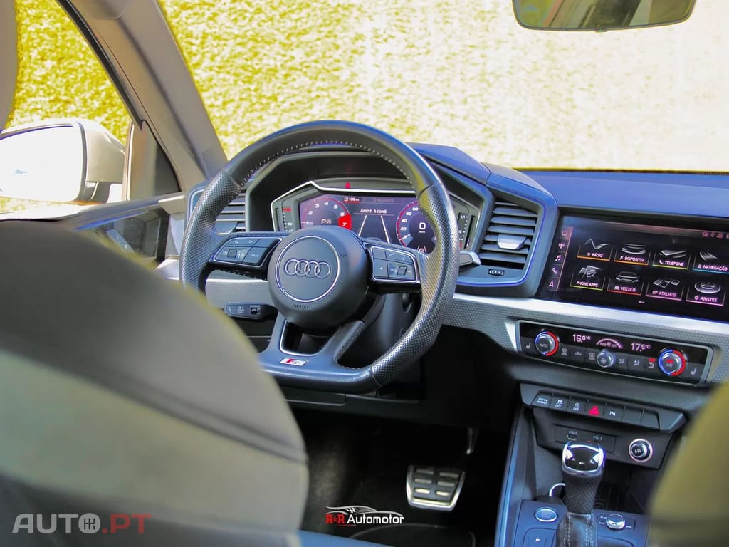 Audi A1 30 TFSI S line S tronic