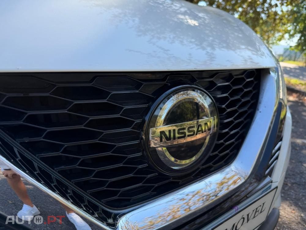 Nissan Qashqai 1.3 DIG-T MHEV Premiere Edition