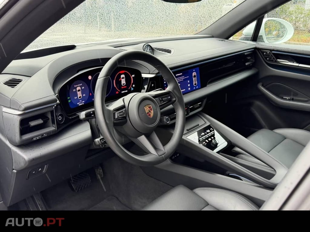 Porsche Macan Standard
